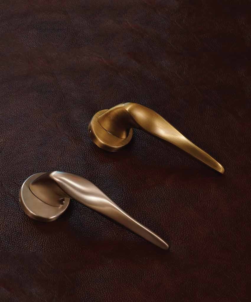 Classic Lever Door Handle